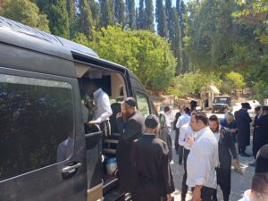 בעקבות הסנהדרין