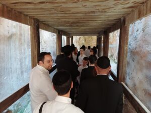 בעקבות הסנהדרין